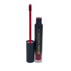 mia-monroe-marie-ramirez-de-arellano-lady-in-red-lipstick