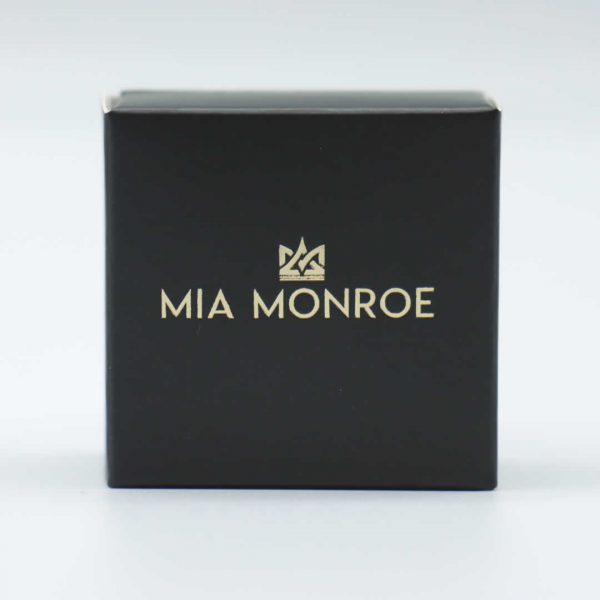 mia-monroe-cosmetics-marilyn-monroe-look-alike-black-gel-eyeliner-3